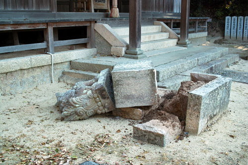 地震神社３.jpg